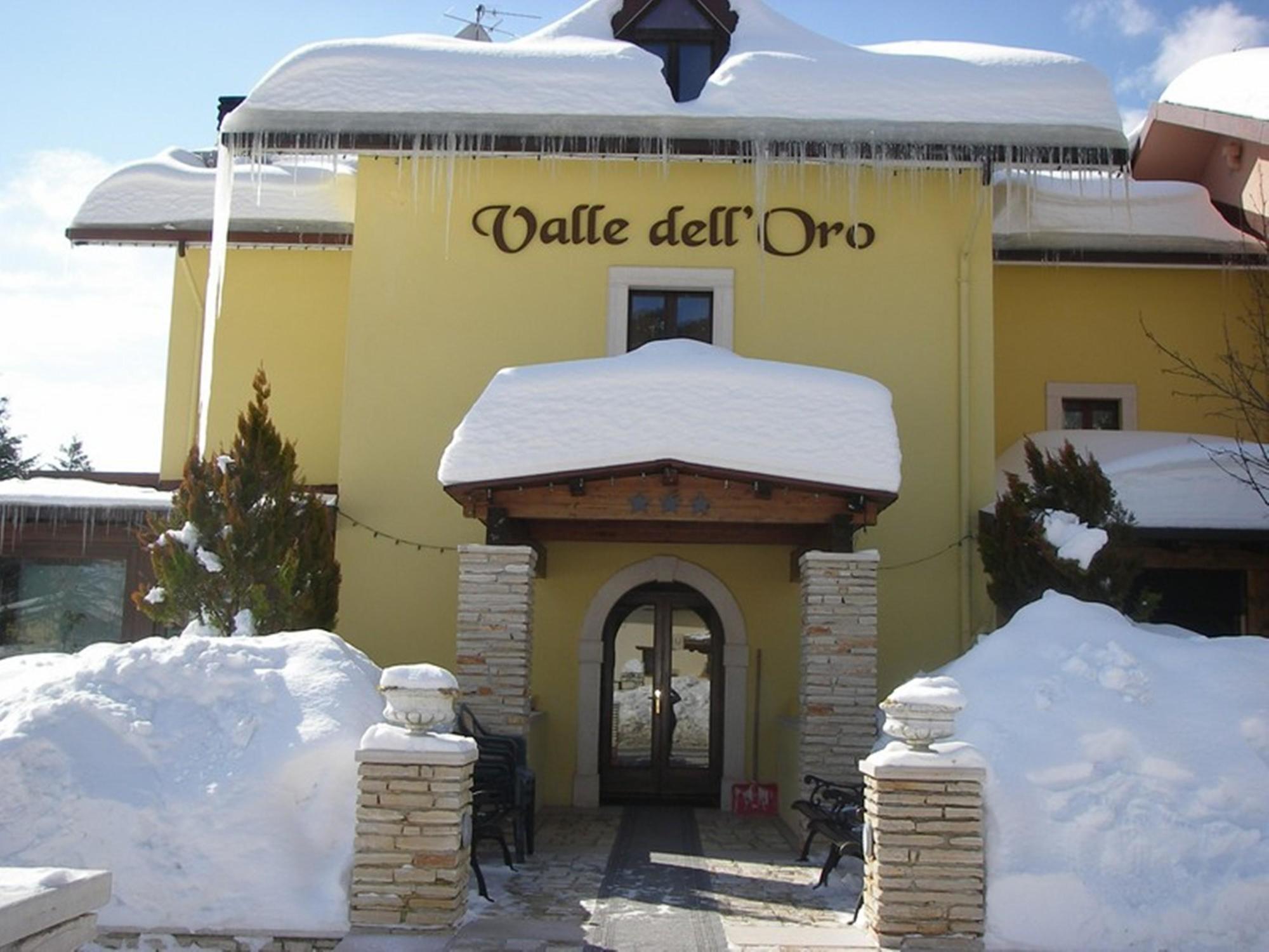 Hotel Valle Dell' Oro Pescasseroli Buitenkant foto