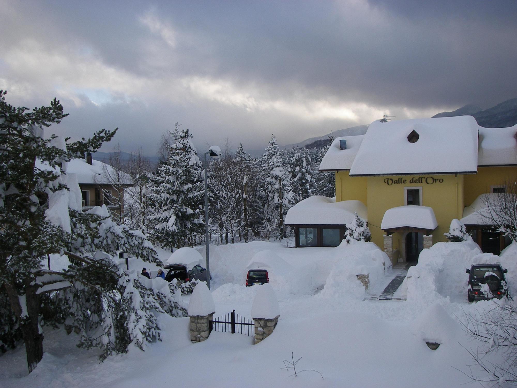 Hotel Valle Dell' Oro Pescasseroli Buitenkant foto